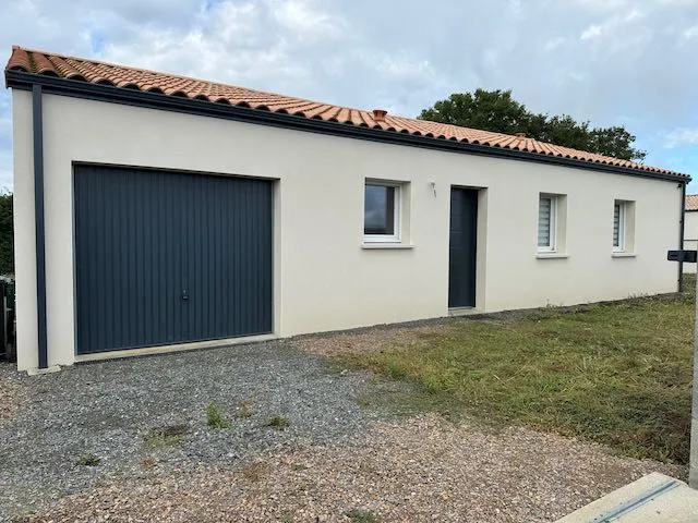 Maison contemporaine de plain-pied à Ste Hermine - 209 000 € 