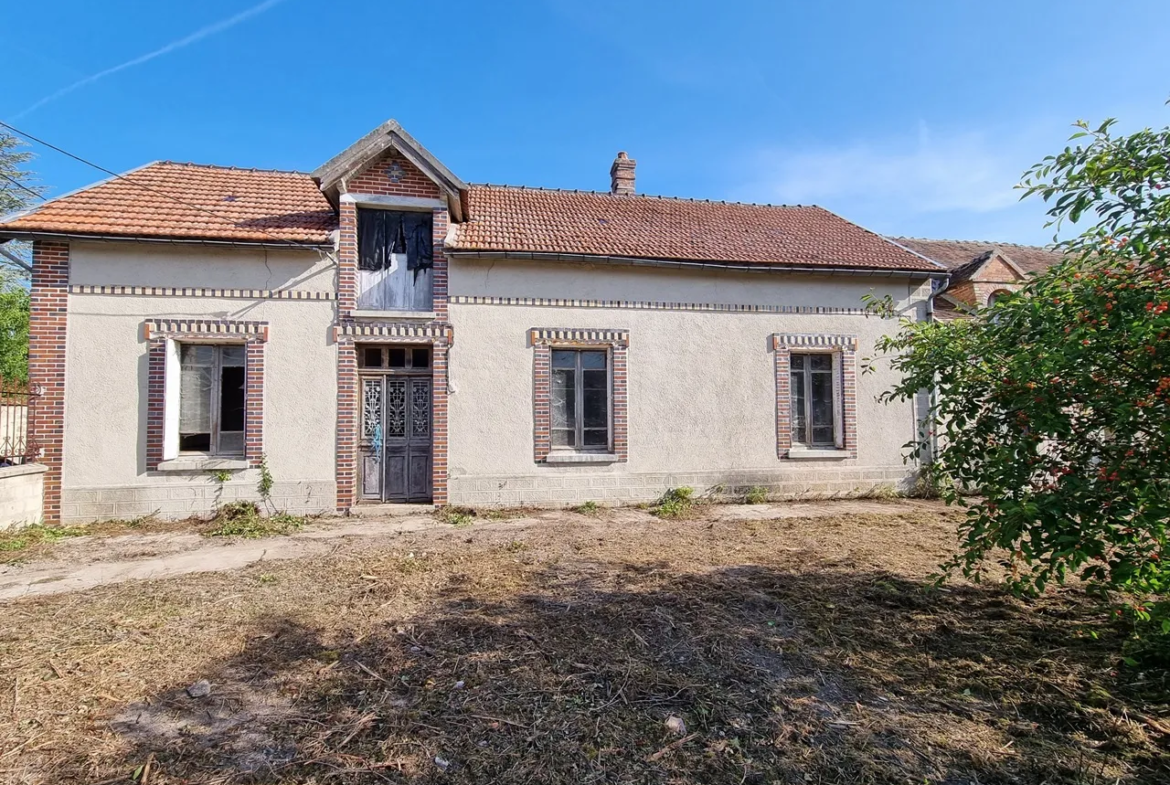 Fermette à restaurer à Bray sur Seine avec jardin de 1105 m² 