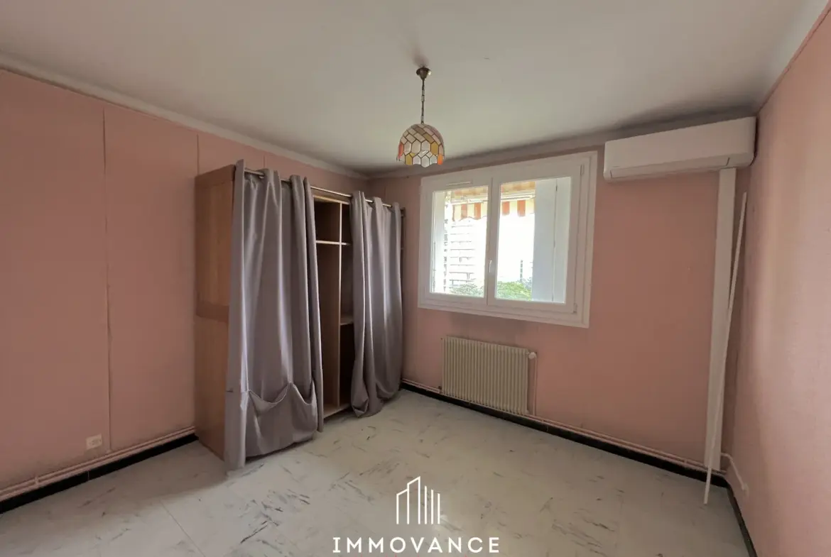 Appartement T4 à rénover de 80 m² à Montpellier dans le quartier Saint Martin 