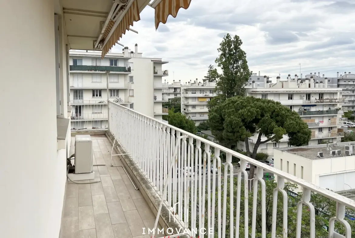 Appartement T4 à rénover de 80 m² à Montpellier dans le quartier Saint Martin 