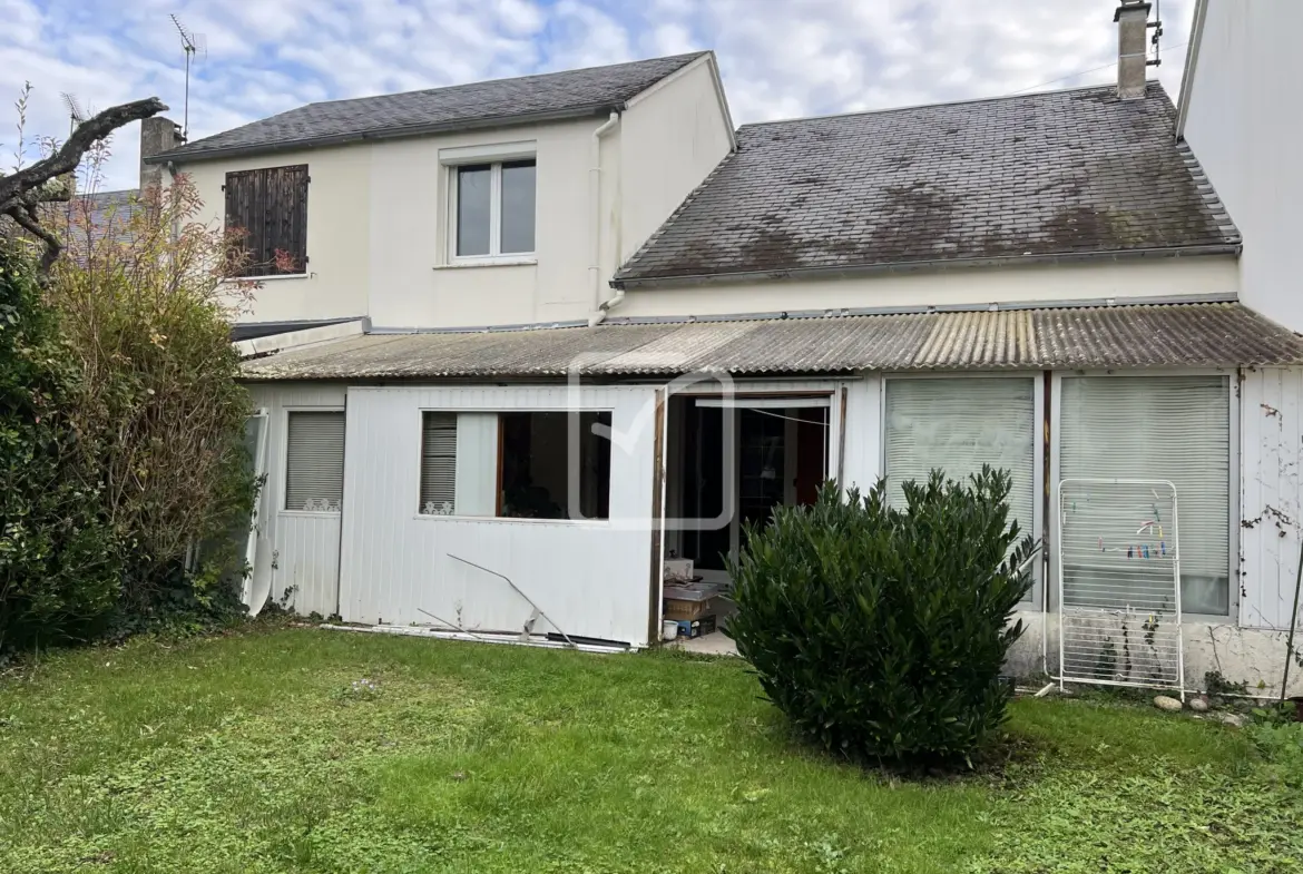 Maison mitoyenne 3 chambres avec jardin à Châtellerault - 106 000 € 