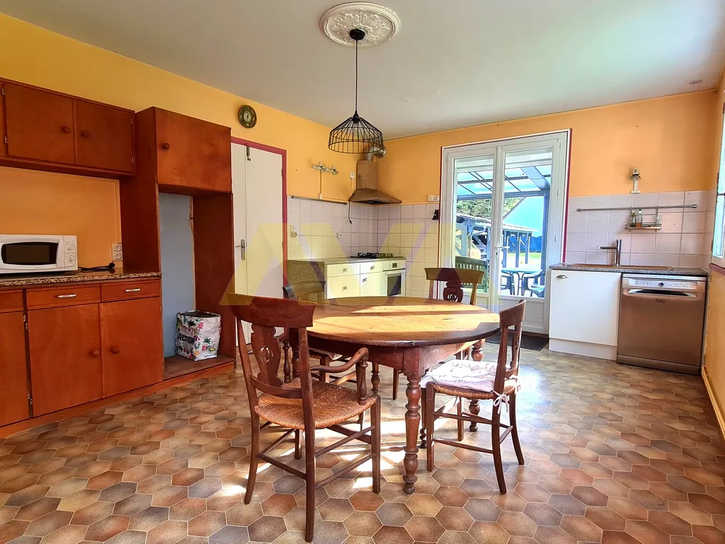 Belle maison familiale à Ledeuix avec vue sur la forêt 