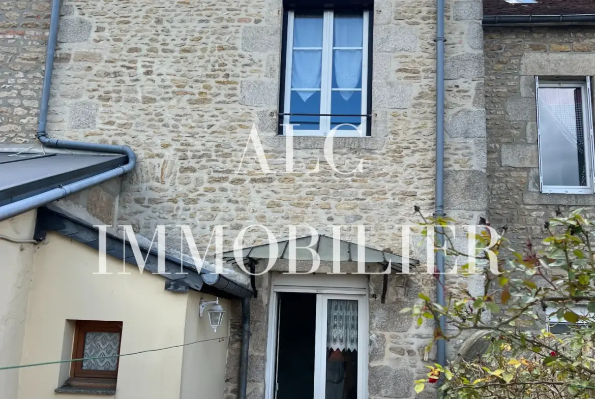 Vente Maison de 117,60 m² à Alençon avec 3 chambres et cour 