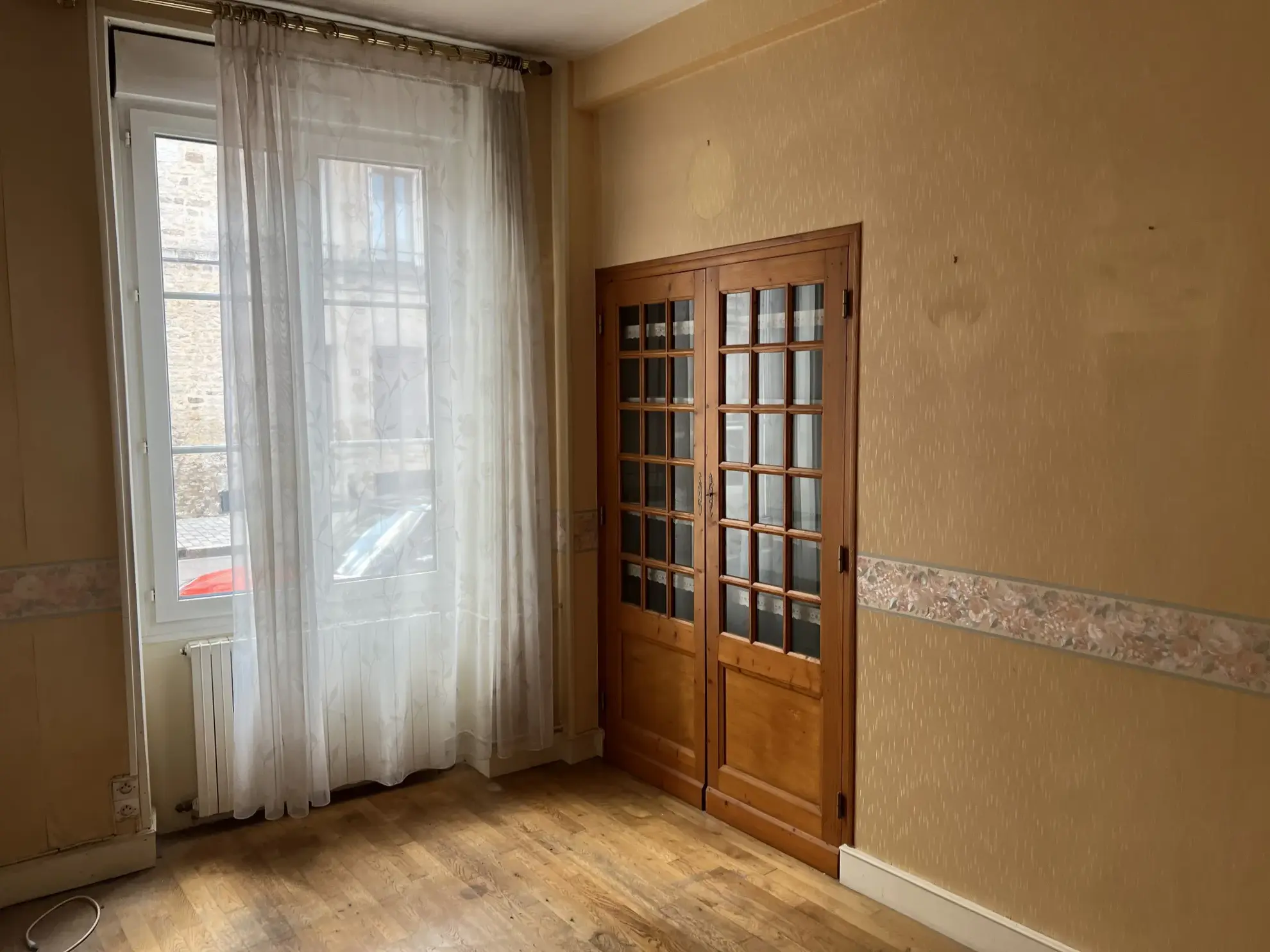 Vente Maison de 117,60 m² à Alençon avec 3 chambres et cour 