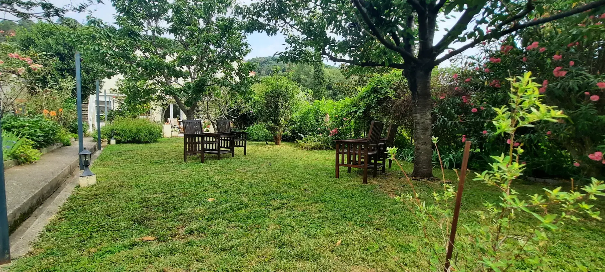 Maison familiale F6 à vendre à Arles sur Tech avec jardin 