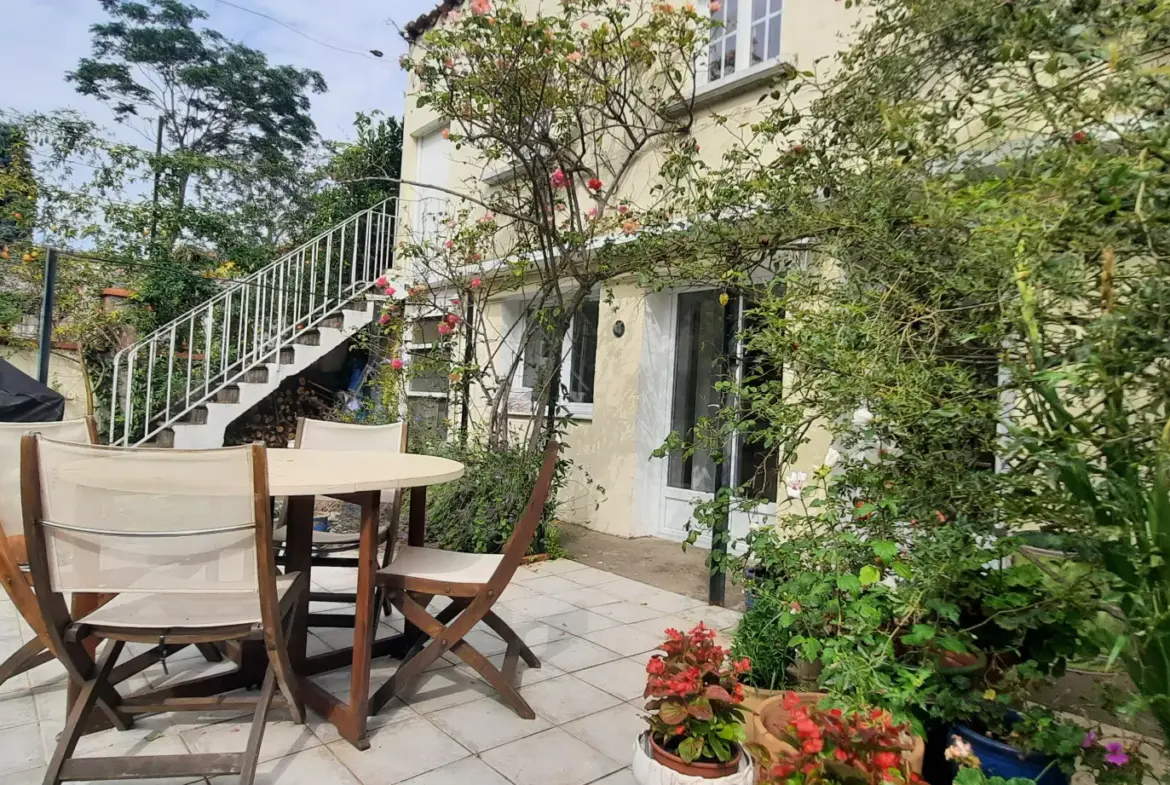 Maison familiale F6 à vendre à Arles sur Tech avec jardin 