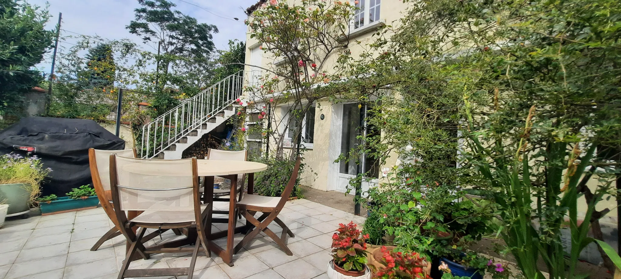 Maison familiale F6 à vendre à Arles sur Tech avec jardin 