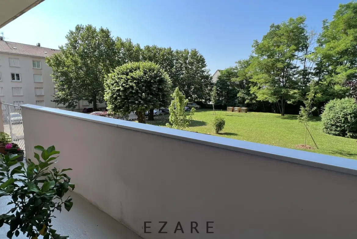 Appartement T3 avec balcon et vue dégagée à Dijon 