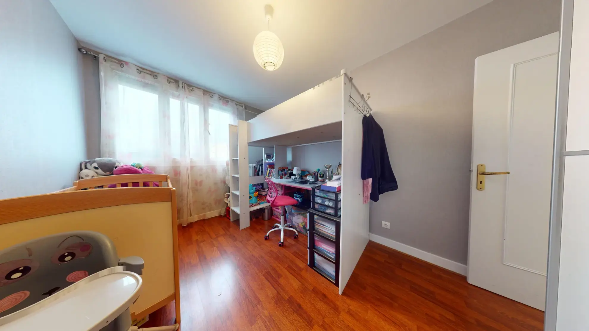 À vendre : Appartement spacieux T5 dans le quartier des Cras à Besançon 