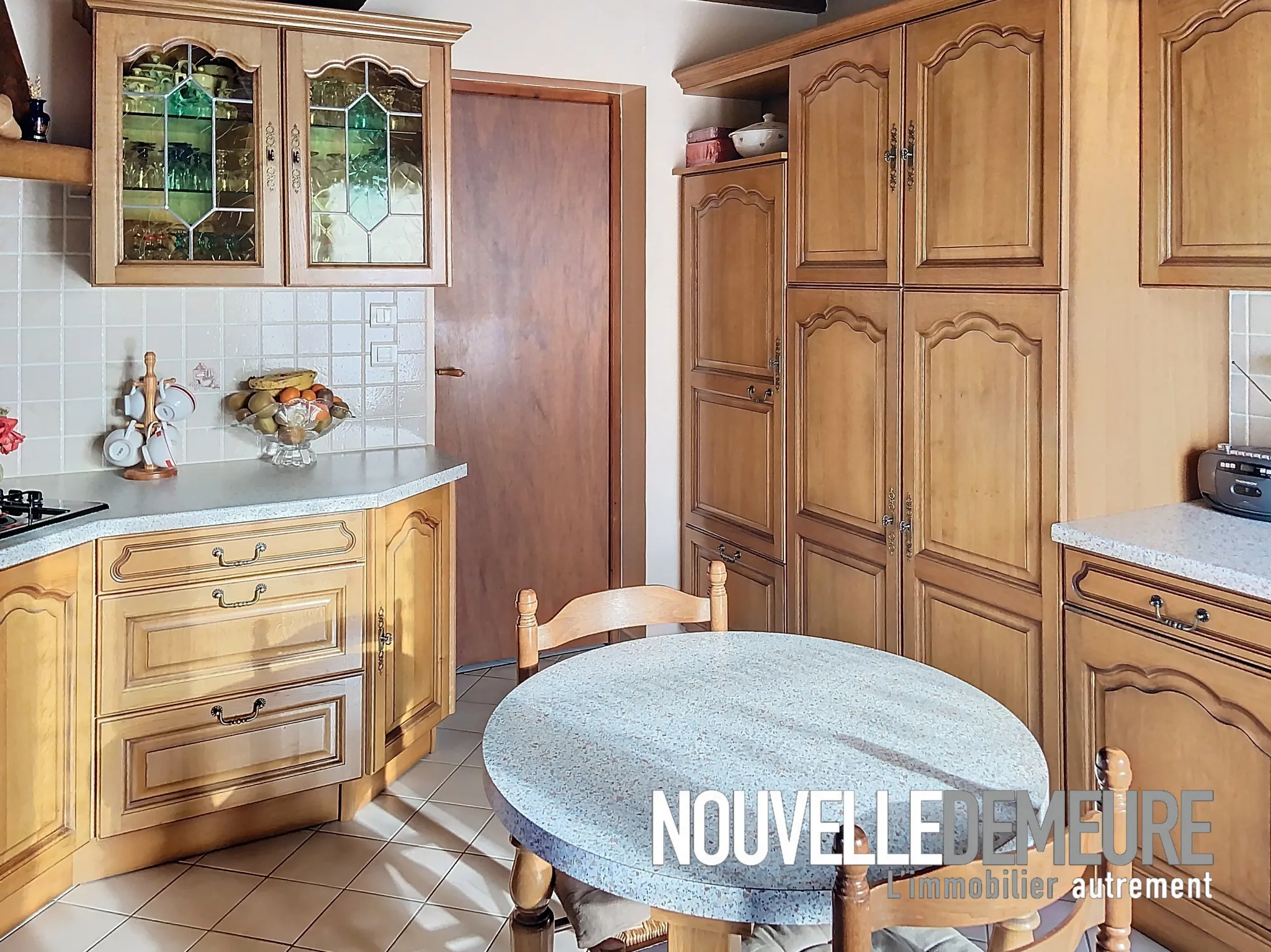 Maison en pierres de 93 m² à Chauvigné à vendre 