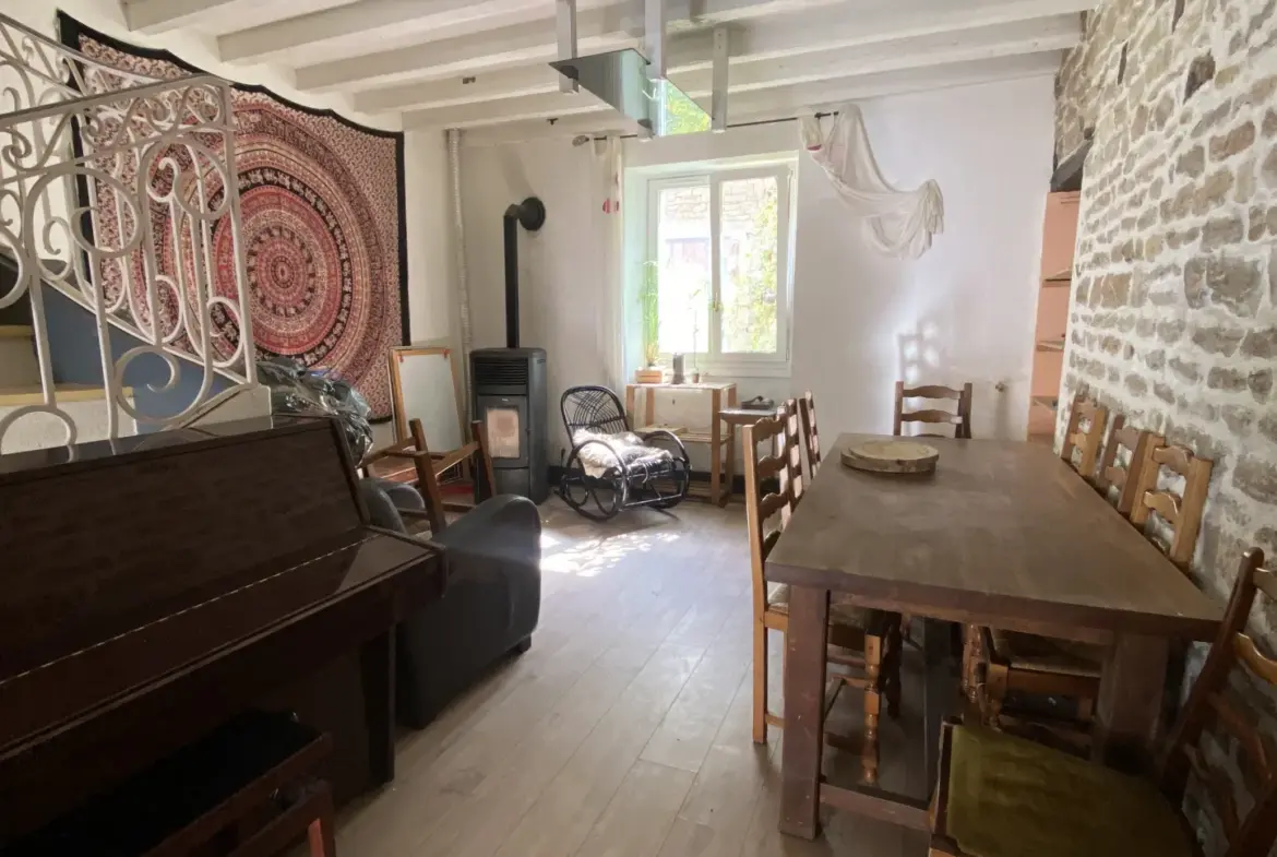 Belle maison 30 km au nord-ouest de Dijon avec 4 chambres 