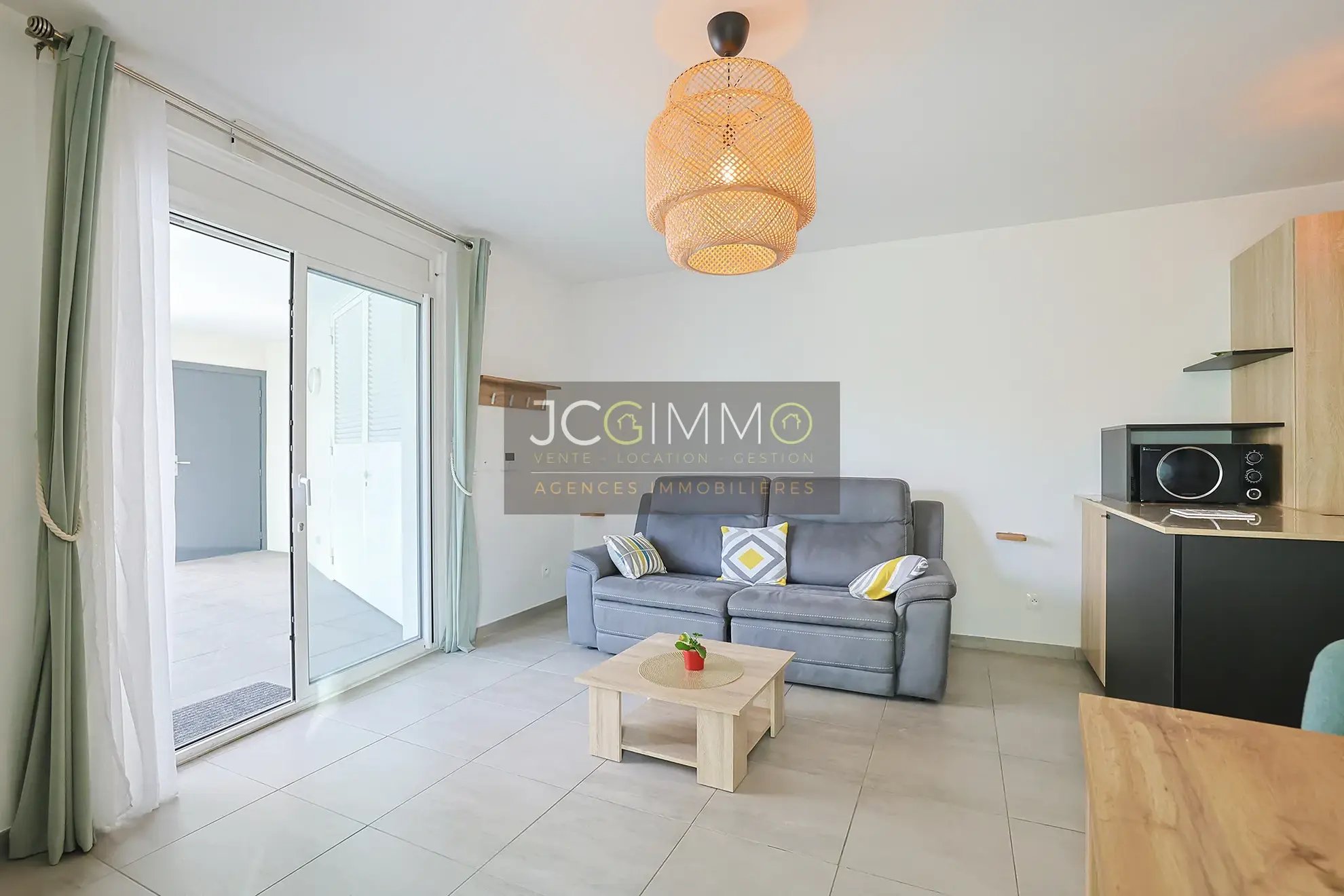 Appartement T3 récent avec Terrasse et Garage à Toulon 