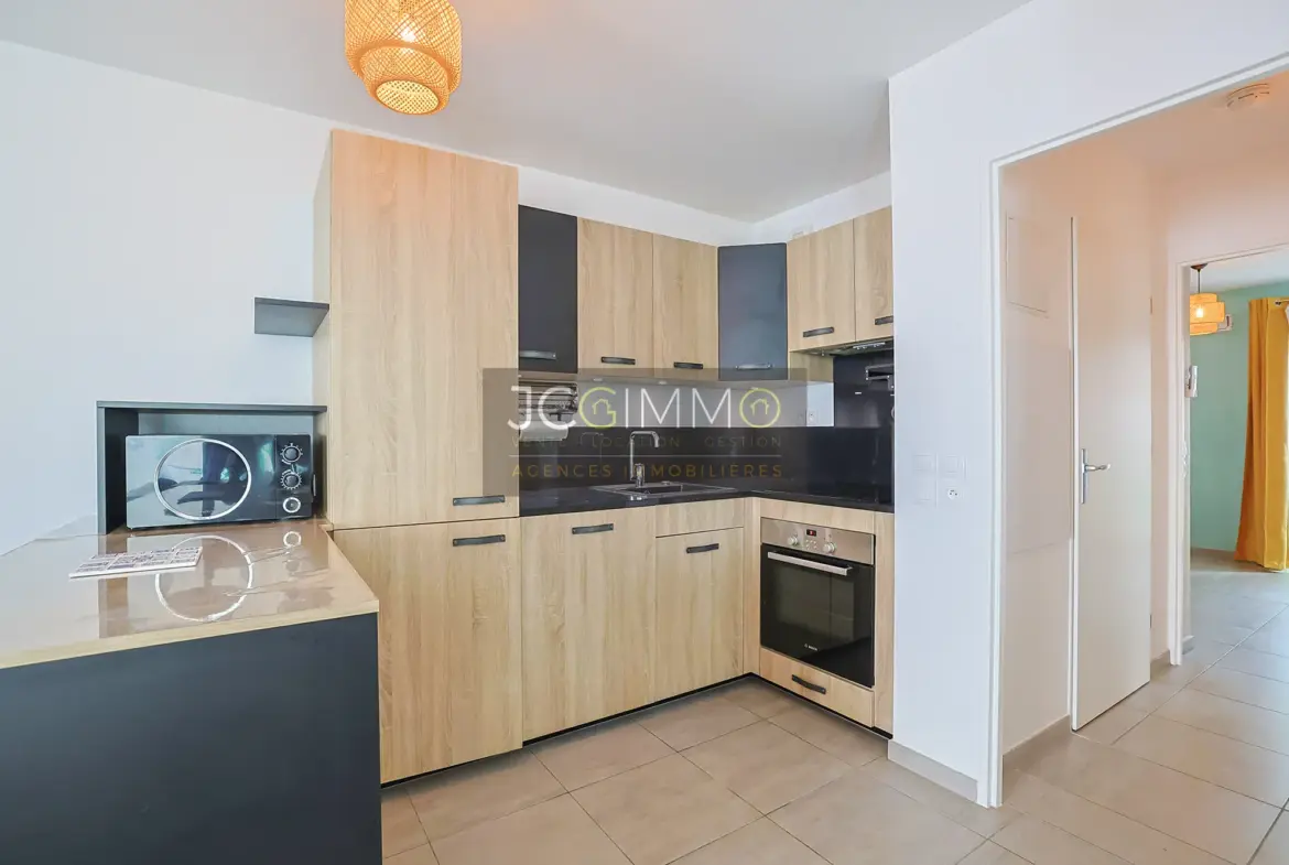 Appartement T3 récent avec Terrasse et Garage à Toulon 