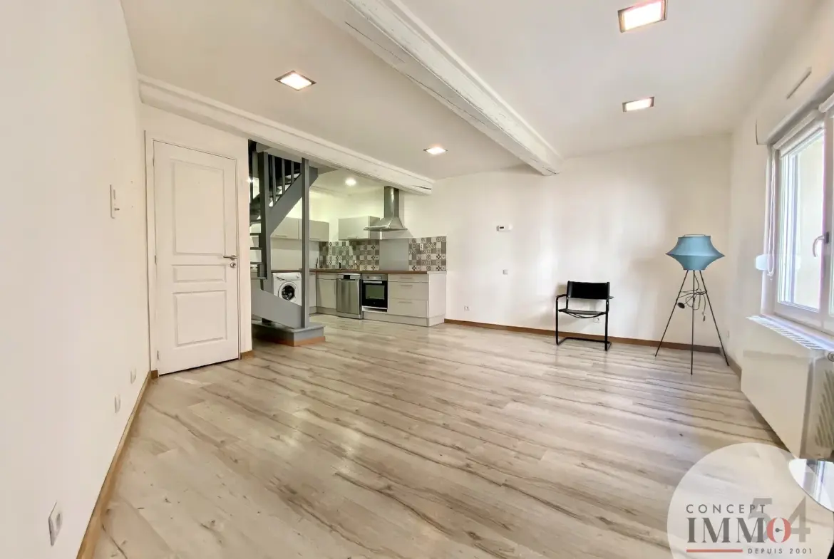 Maison rénovée de 85 m² à Toul - 130 000 € 