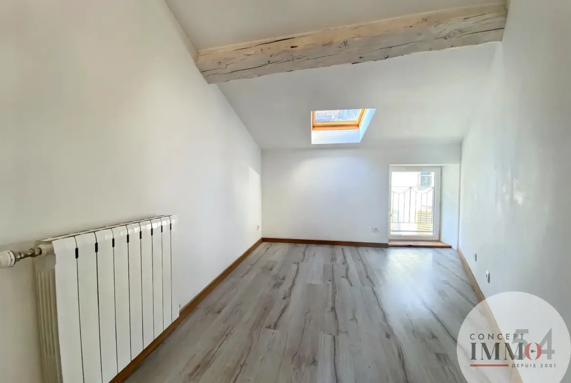 Maison rénovée de 85 m² à Toul - 130 000 € 