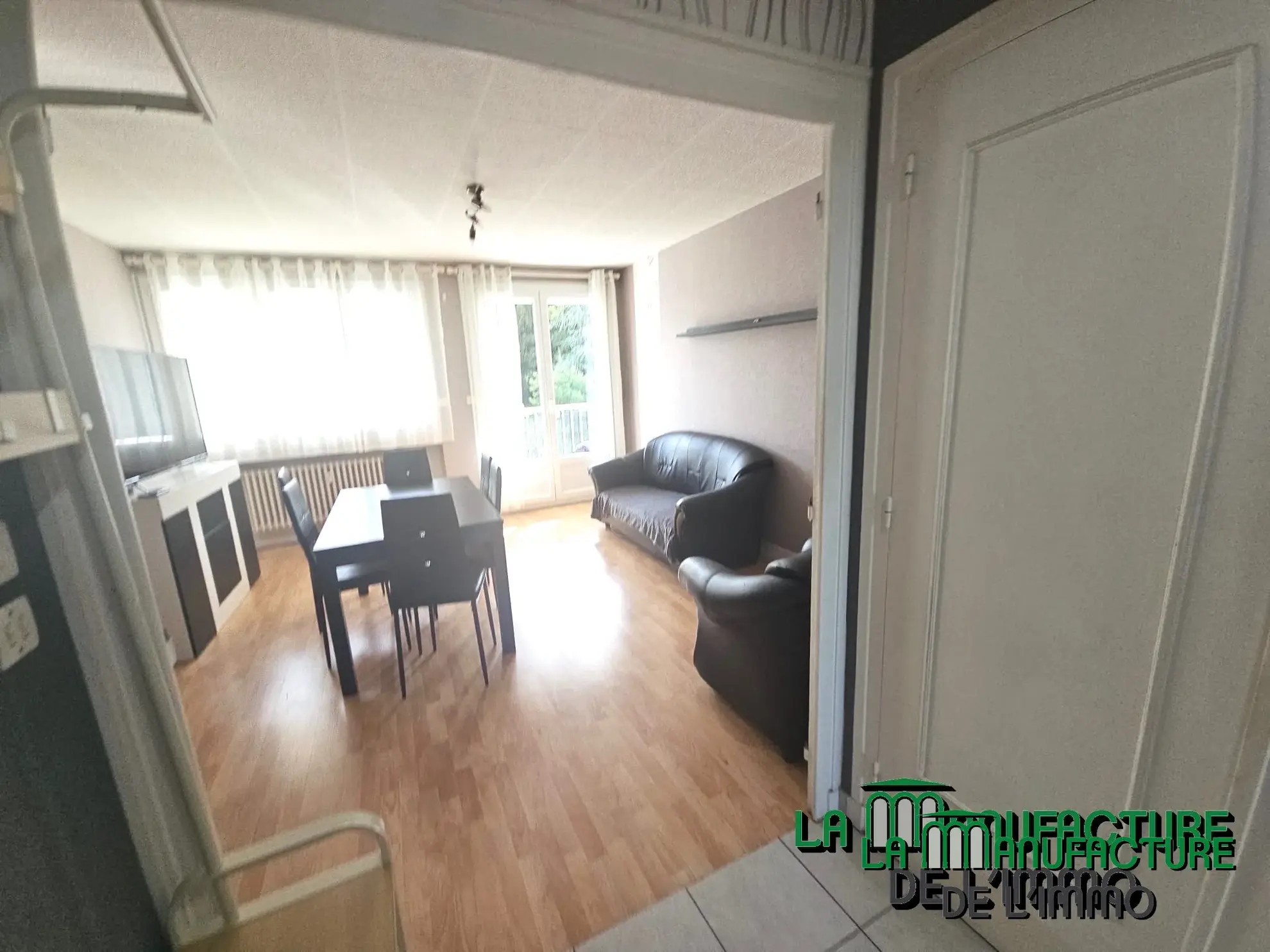 À vendre : Appartement F3 traversant avec garage à Saint-Étienne 