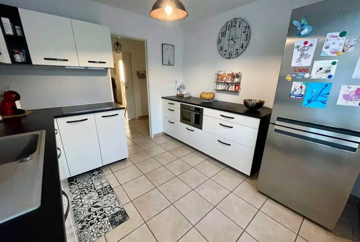 Appartement spacieux de 3 chambres à vendre à Sisteron - Le Thor 