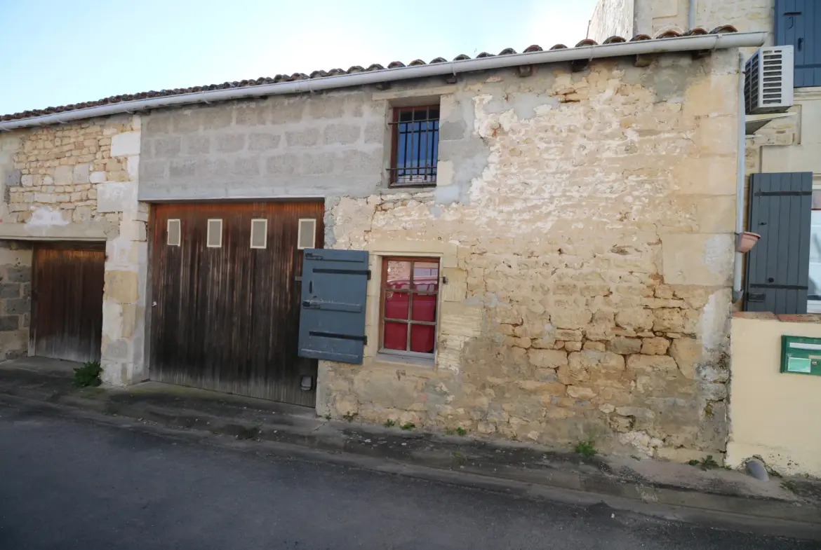 Charmante maison de village à Archingeay avec garage - 168 m² 