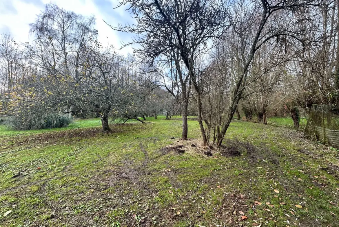 Maison individuelle rénovée à Abbeville avec jardin et dépendances 