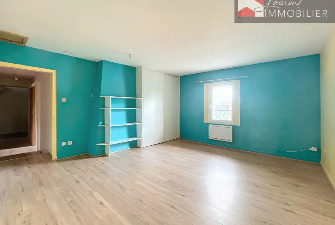 Maison rénovée de 187 m² avec 3 chambres à Saint Etienne Sur Reyssouze 