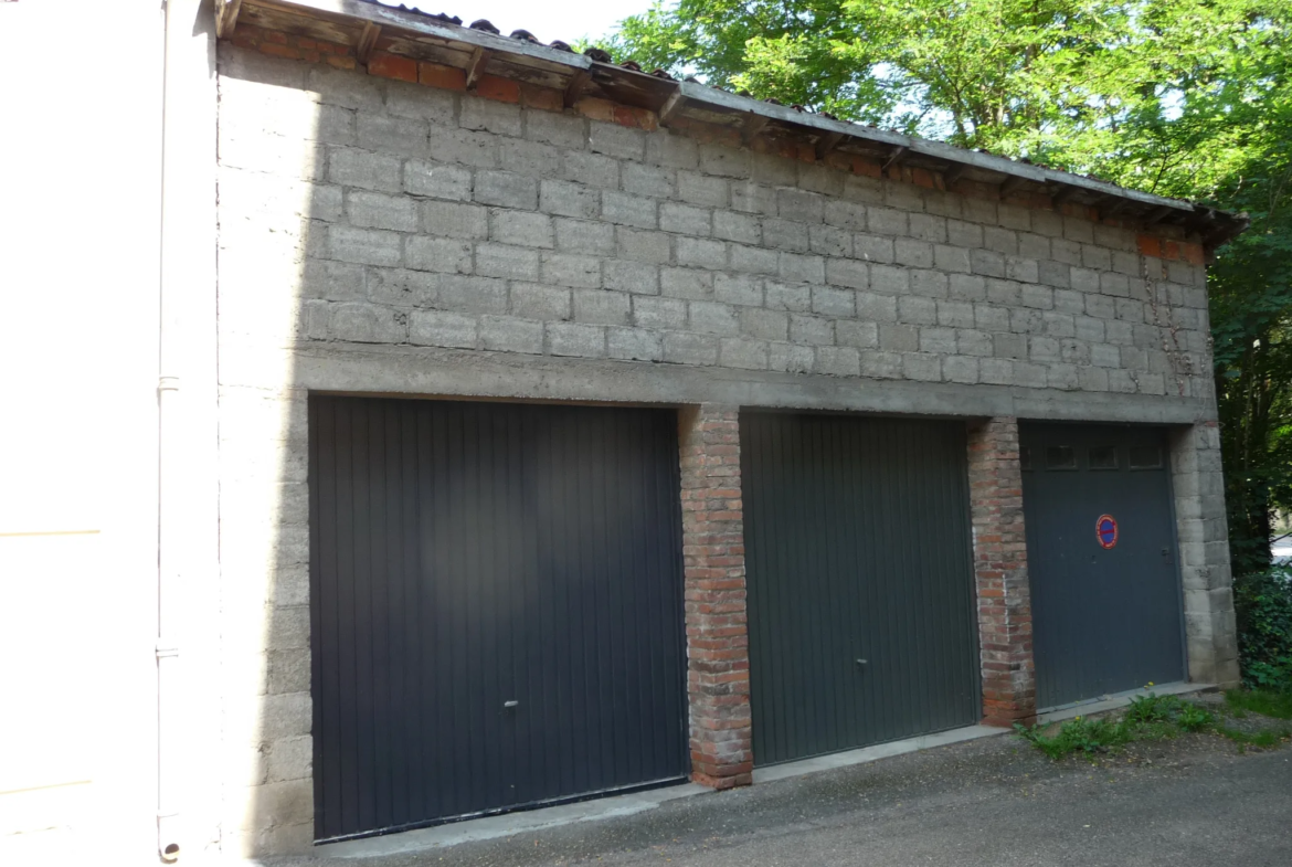 Vente d'un immeuble à usage de dépôt à Boen sur Lignon - 120 m² 