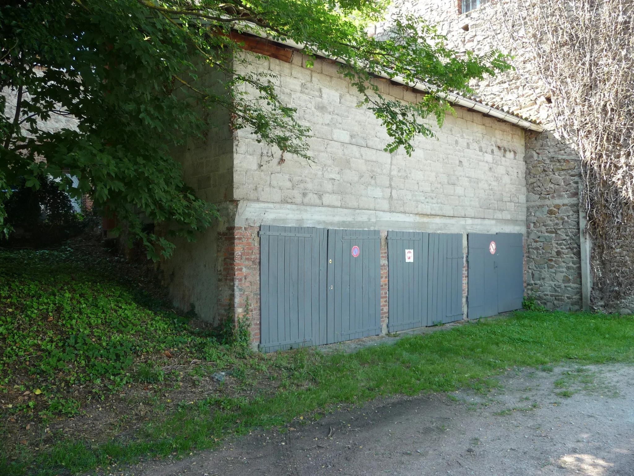 Vente d'un immeuble à usage de dépôt à Boen sur Lignon - 120 m² 