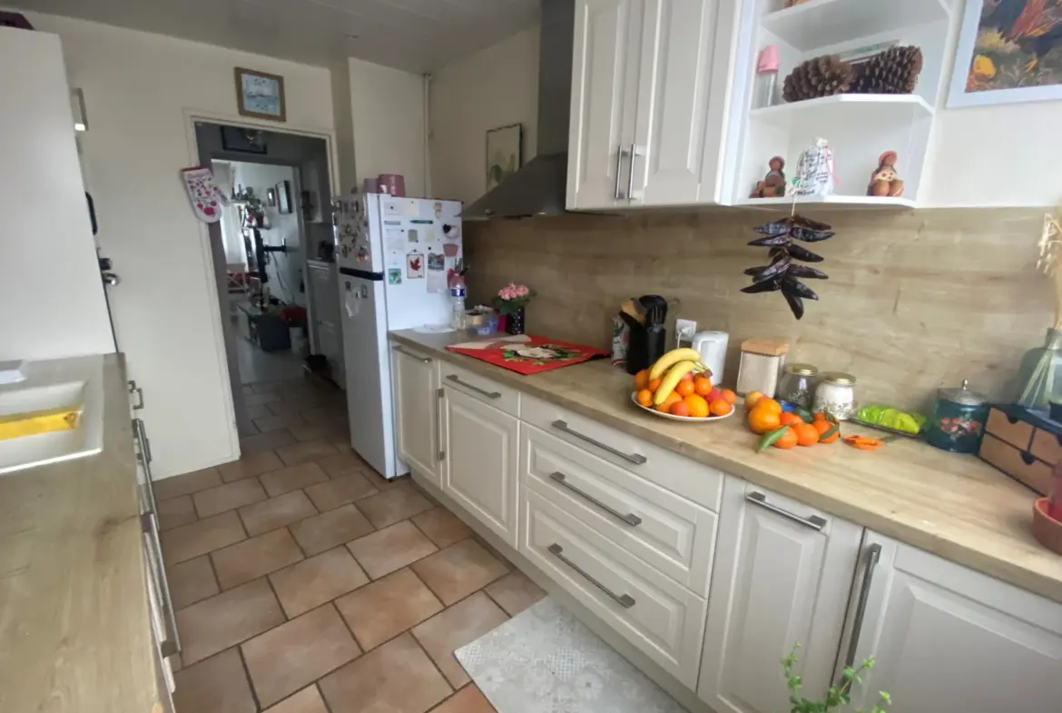 Vente appartement 3 pièces à Ris-Orangis - Proche RER D 