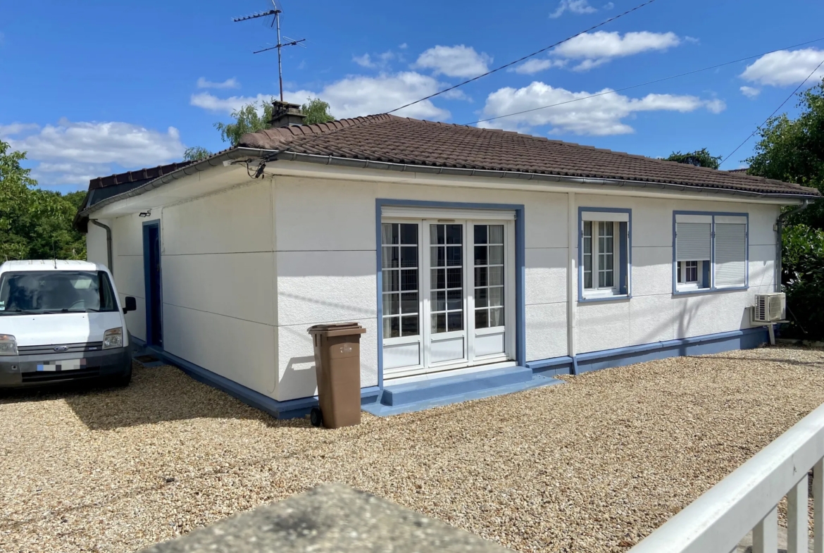 Maison plain-pied à vendre à Vierzon - 116,68 m² 