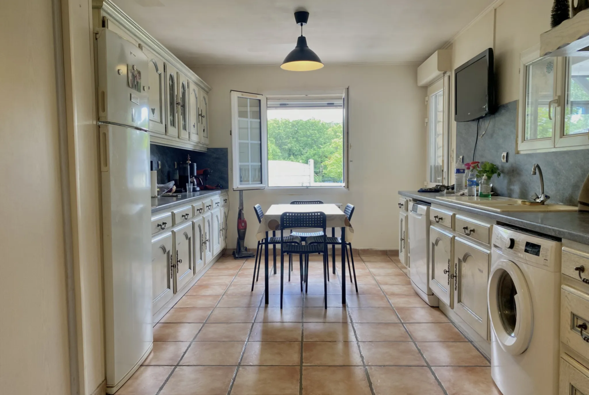 Maison plain-pied à vendre à Vierzon - 116,68 m² 