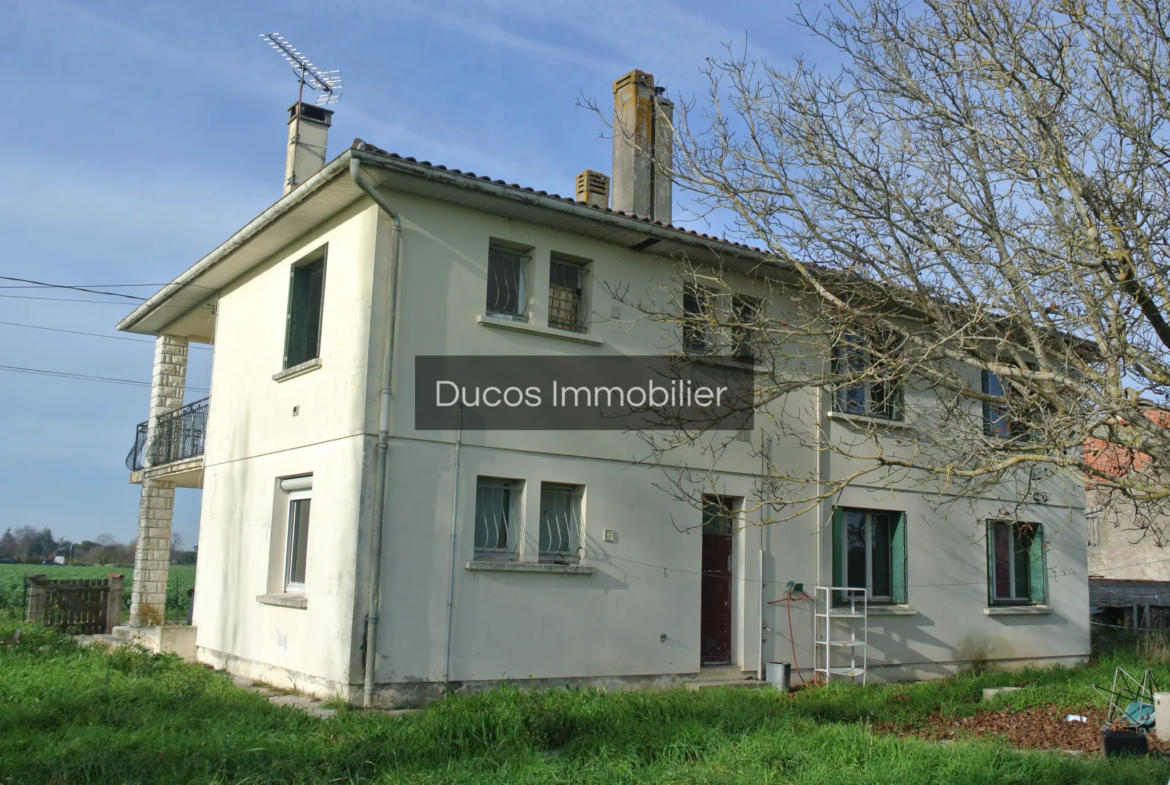 Maison avec 2 logements à vendre à St Pardoux du Breuil - 129320 EUR 