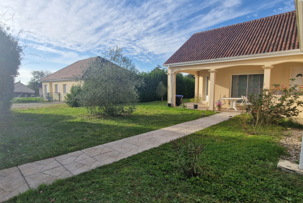 Maison de plain-pied lumineuse à Lubersac, 116 m², 3 chambres 