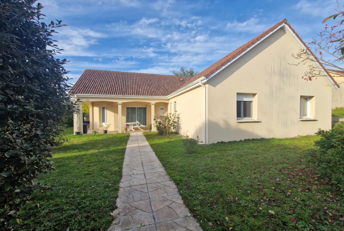 Maison de plain-pied lumineuse à Lubersac, 116 m², 3 chambres 