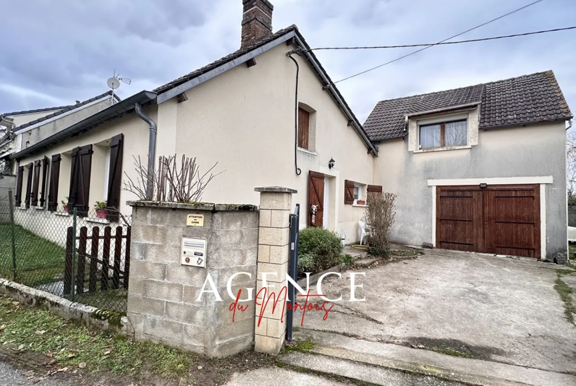 Maison à vendre entre Donnemarie et Montereau avec jardin 