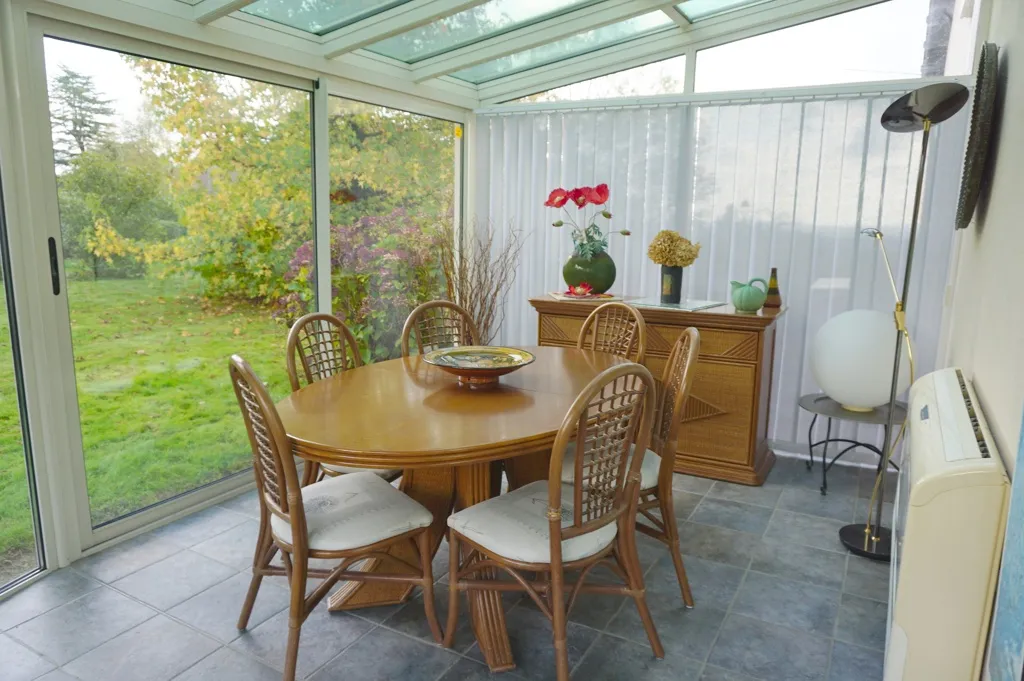 Belle maison avec piscine à La Motte St Jean 