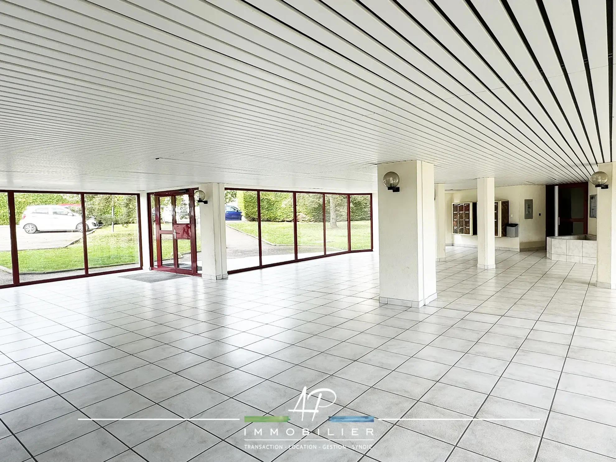 Appartement de 89 m² dans une résidence avec piscine et tennis à Fontaine les Dijon 