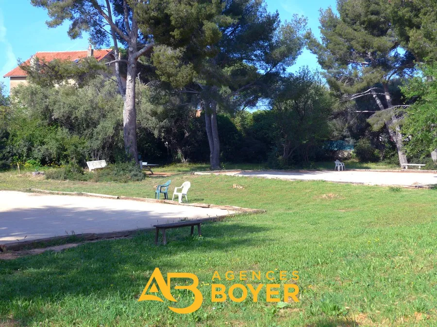 Appartement T2 à Bandol avec Petite Vue Mer - Résidence Sécurisée 