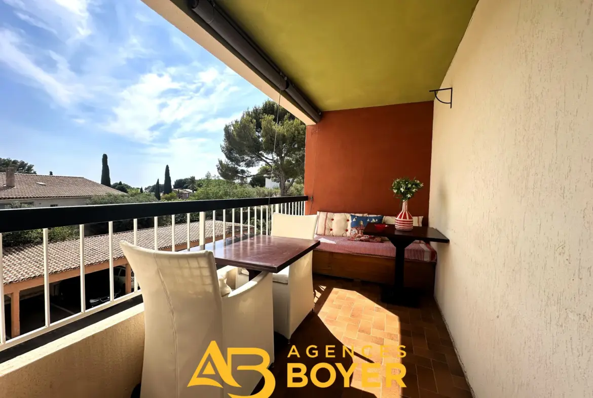 Appartement T2 à Bandol avec Petite Vue Mer - Résidence Sécurisée 