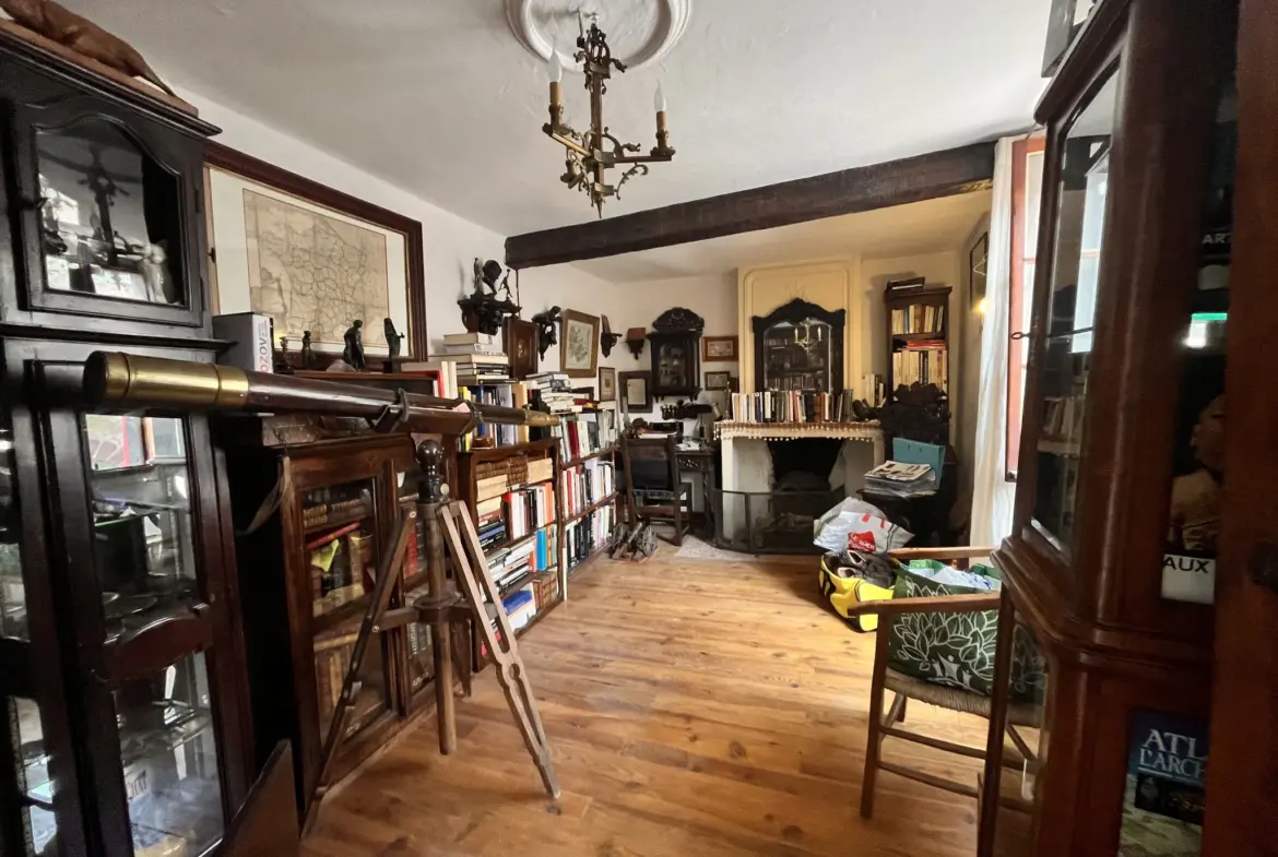 Maison de Village avec Vue Panoramique à Serralongue 