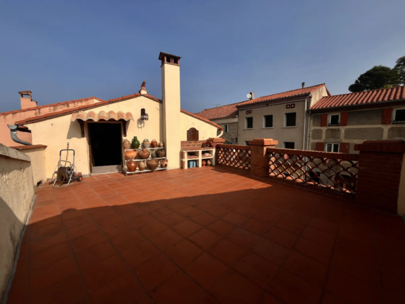 Maison de Village avec Vue Panoramique à Serralongue