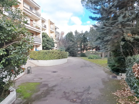 Vente d'un appartement T2 avec terrasse et jardin privatif à Aix-en-Provence