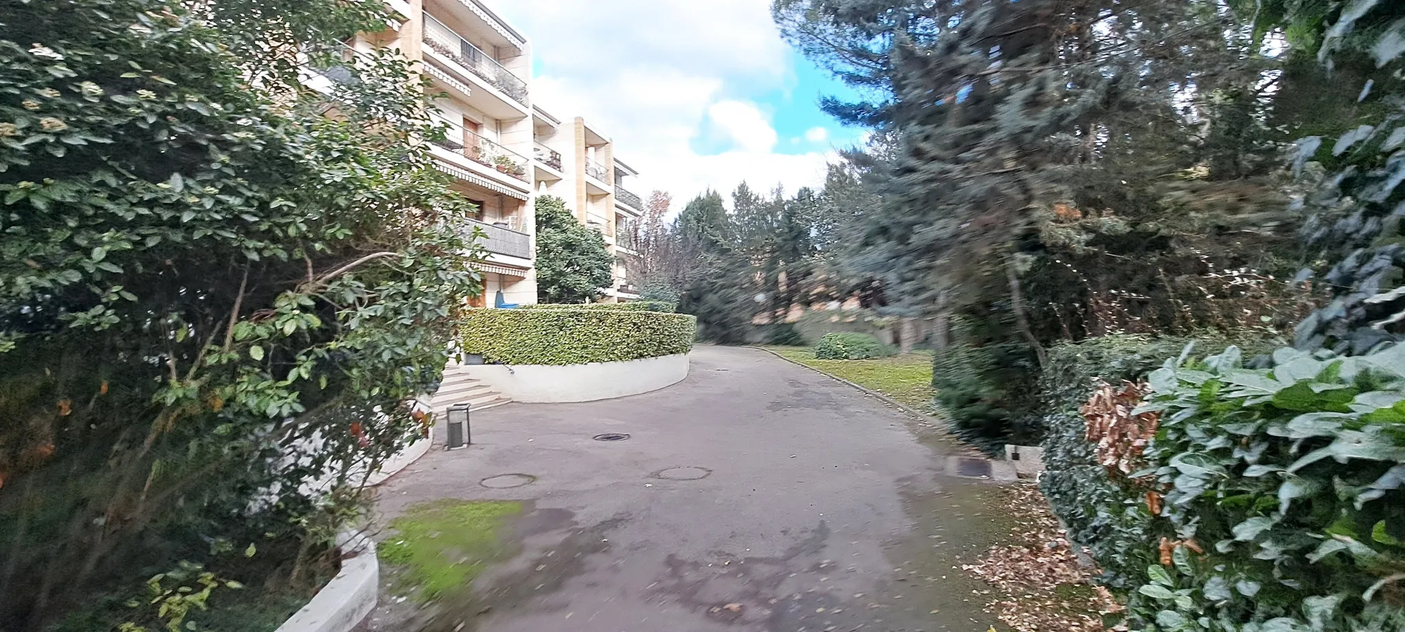 Vente d'un appartement T2 avec terrasse et jardin privatif à Aix-en-Provence 