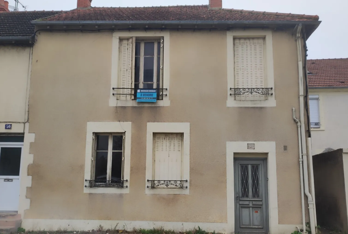 Maison 2 chambres avec jardin à vendre à Nevers 