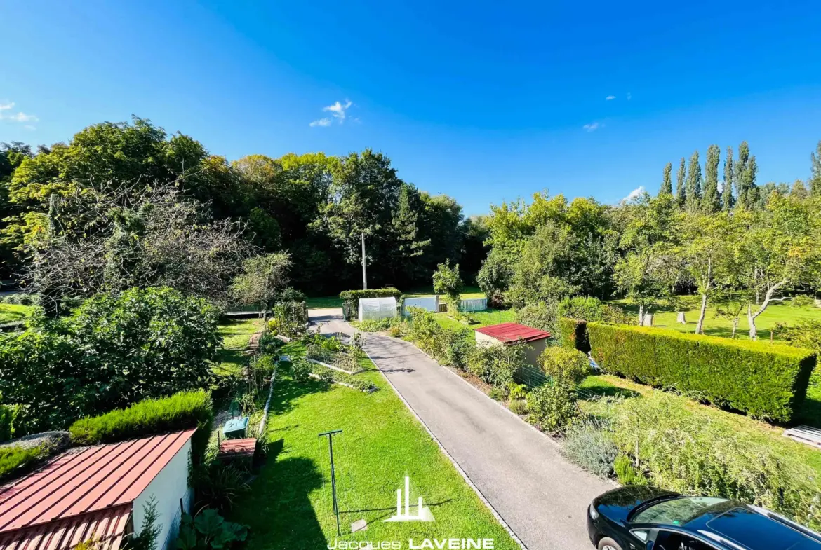 Maison 5 pièces à vendre à Jouy-aux-Arches en parfait état 