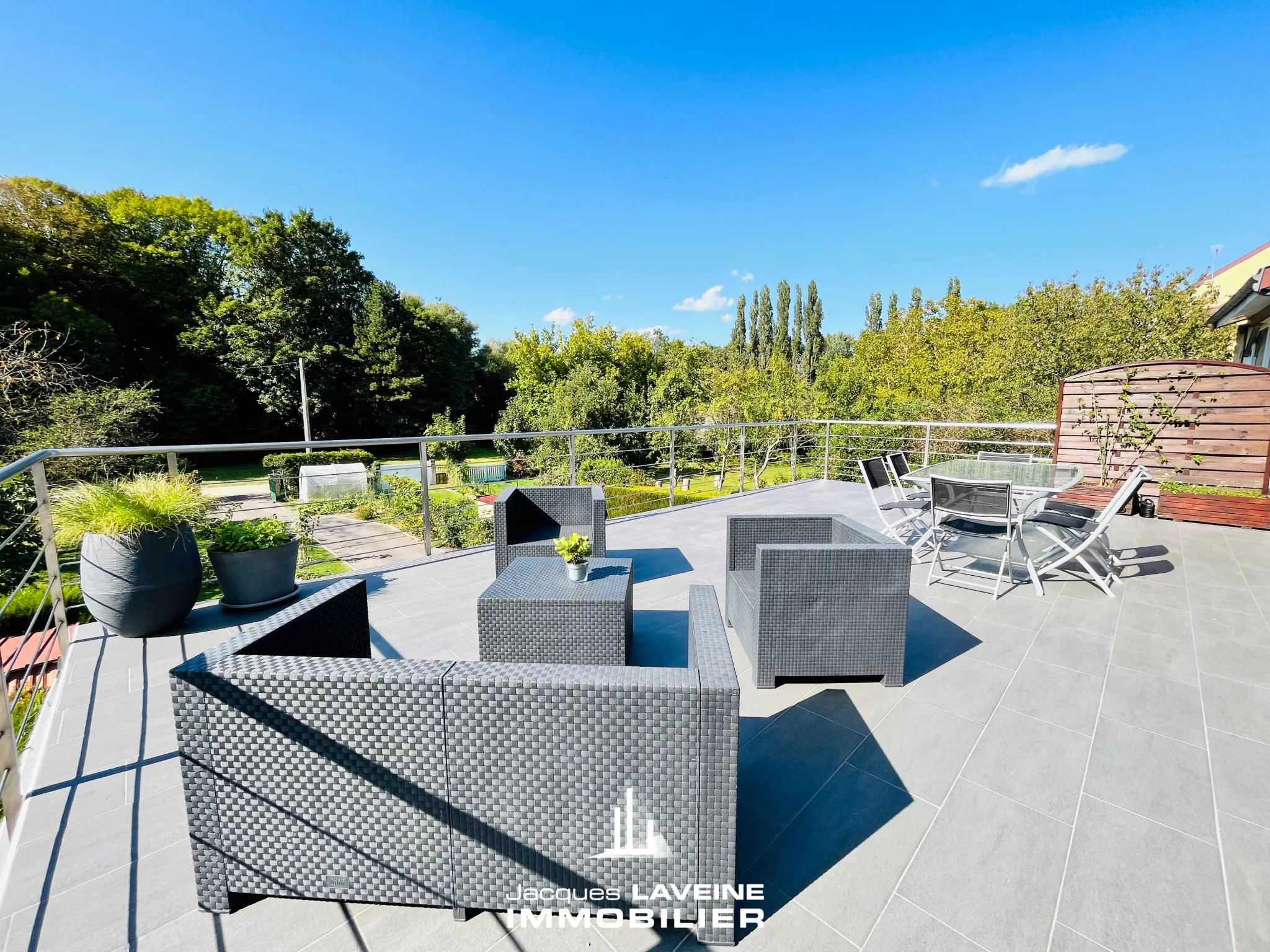 Maison 5 pièces à vendre à Jouy-aux-Arches en parfait état 