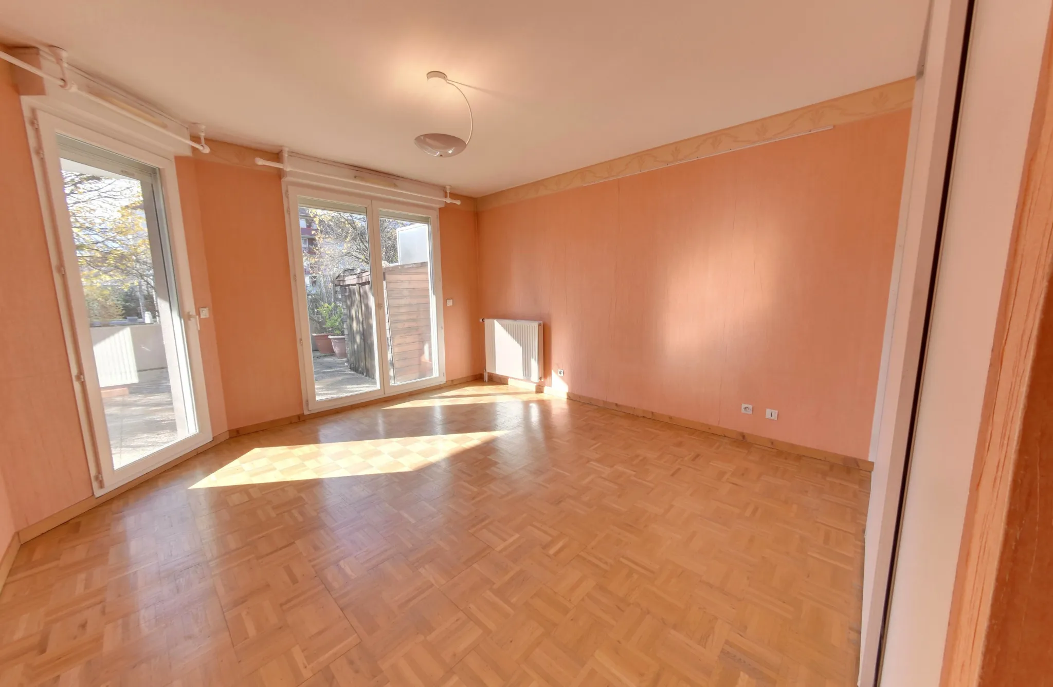 À vendre : Appartement T5 135 m² avec terrasse de 120 m² à Échirolles 