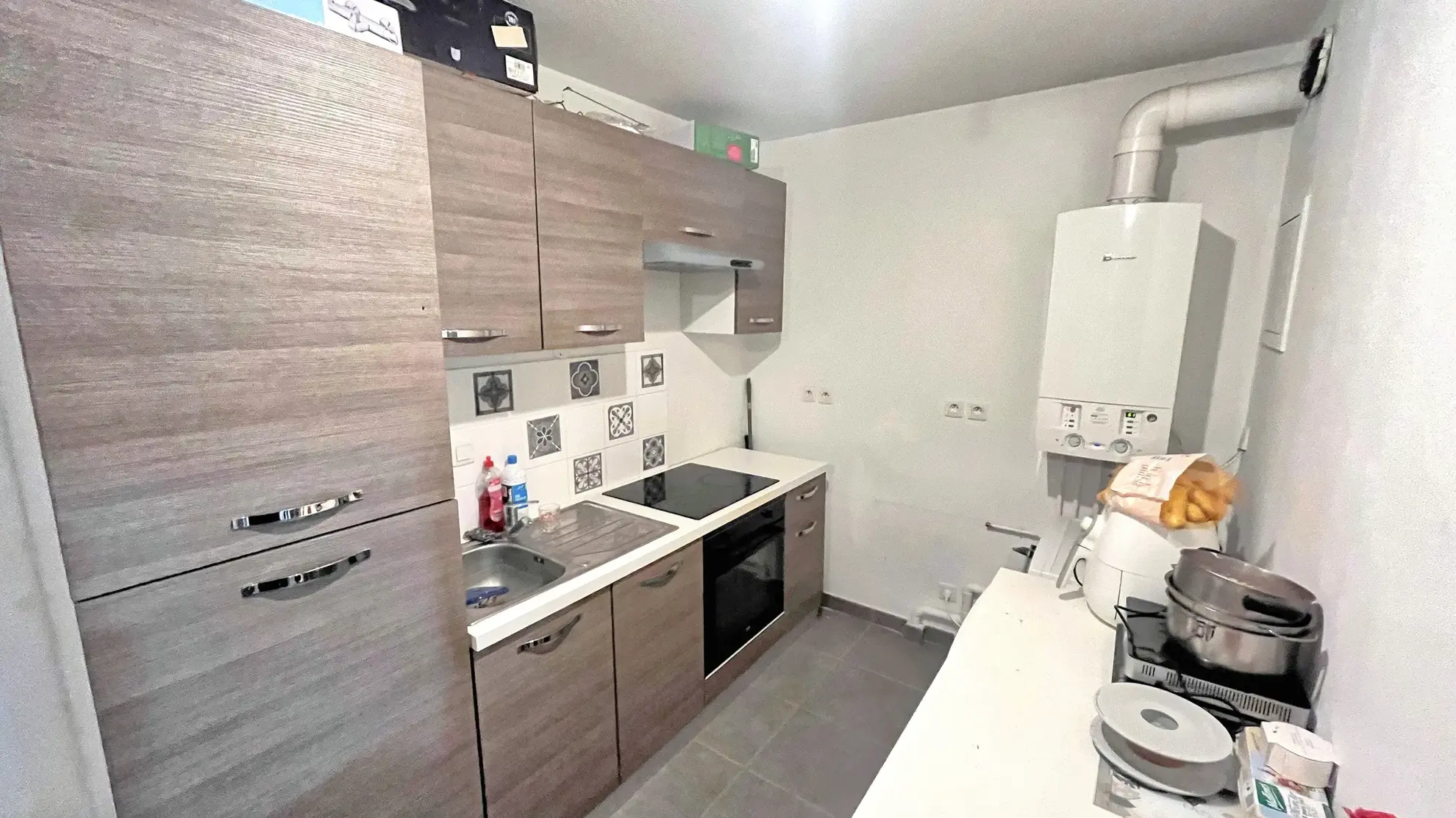 À vendre : Appartement moderne à Morières-lès-Avignon avec jardin et terrasse 