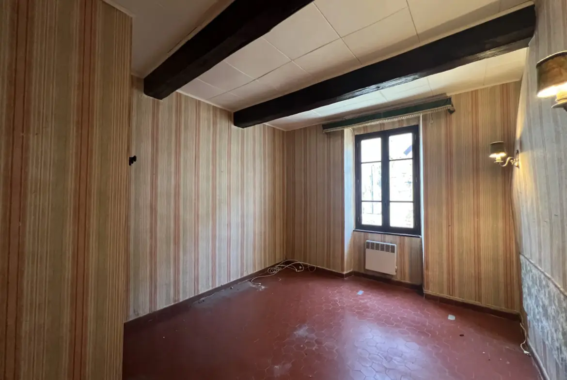 Maison de ville à rénover à Orange - 84 m2 