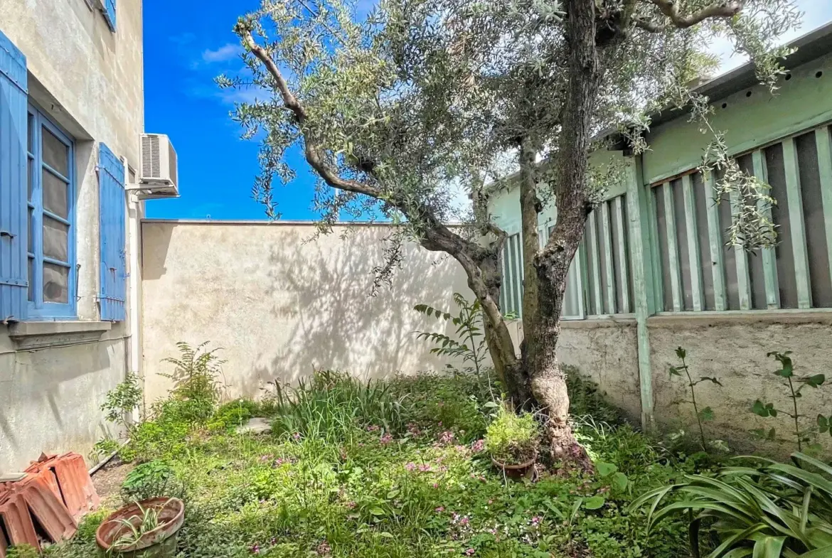 Maison de 104 m² avec jardin et terrasse à Sorgues 