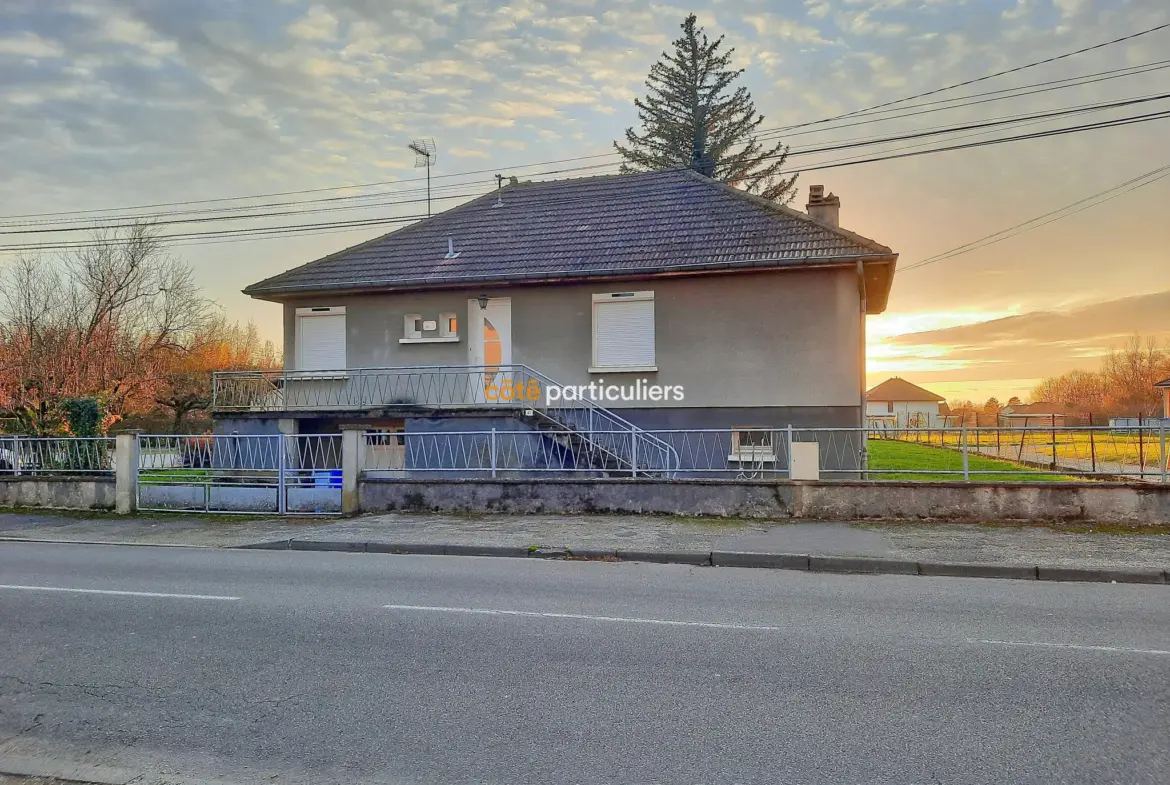 Maison individuelle avec sous-sol à vendre à Dole 