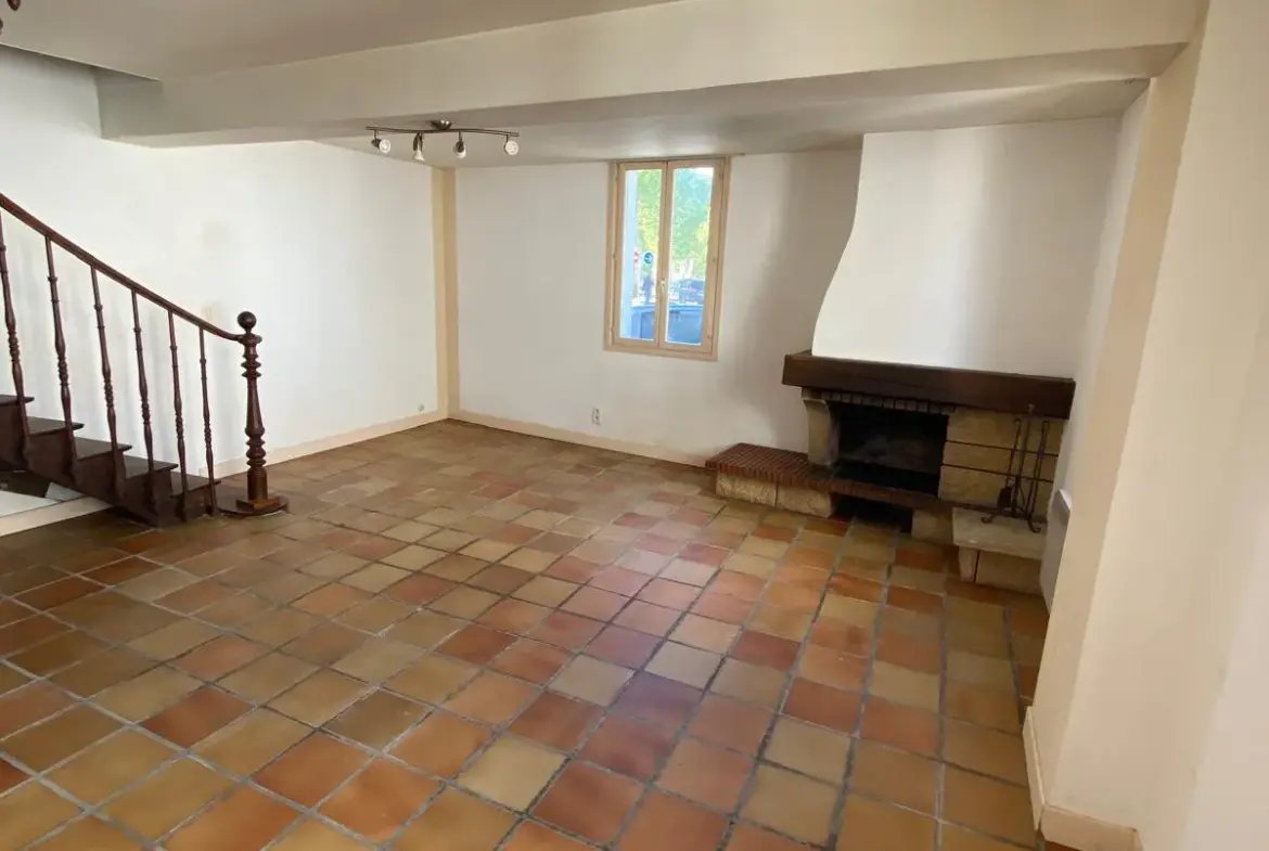 Maison en galets à vendre à Morlaàs - 92 m² 